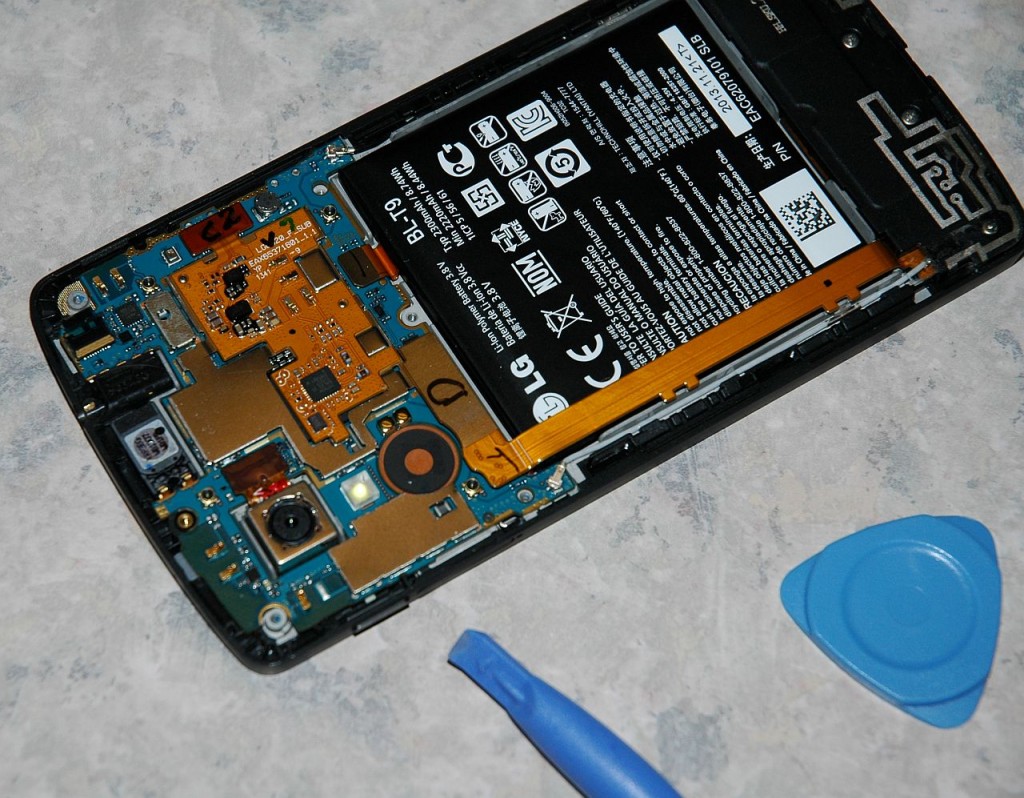 Google Nexus 5 Akku tauschen • Technology BlogTechnology Blog